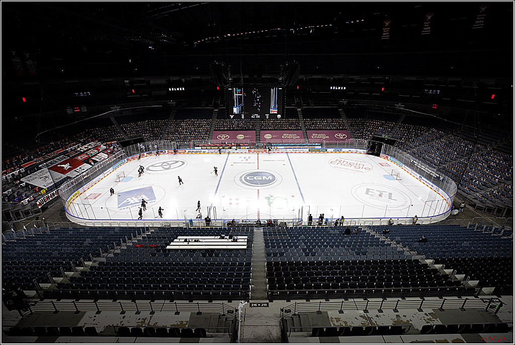 PENNY DEL;  Koelner Haie - Eisbaeren Berlin; Koeln, 28.12.2021
